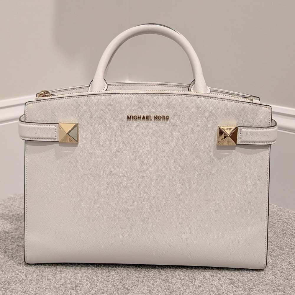 GUC Michael Kors White Handbag with Gold Accents